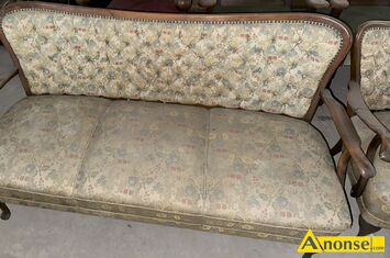 Anonse SOFA + 2 FOTELE, Sprzedam zestaw mebli sofa + 2 fotele drewniane tapicerowane antyczne, zabytkowe, niespotykany wzr w bardzo dobrym stanie.