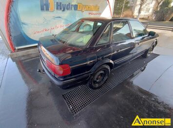 Anonse AUDI 80, 1992r., 1.896cm<sup>3</sup>, 90KM, turbo diesel + intercooler, sedan, 369.341km, niebieski, pera, poduszki powietrzne, 2xPP, liczba drzwi: 5