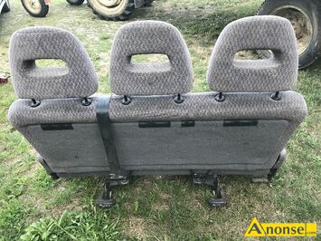 Anonse CHRYSLER GRAND VOYAGER, tylna kanapa, stan dobry, rok 1998r., stan dobry, c.1.050z�. DWIKOZY