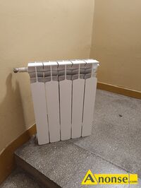 Anonse GRZEJNIK, u�ywany, wisz�cy, Sprzedam grzejnik panelowy 5 element�w z zaworami, regulatorem i elementami do mocowania, w stanie idealnym.Posi