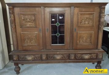 Anonse KOMODA, sprzedam komod� antyczn�, stylow� drewnian� niepowtarzalny wz�r, drzwiczki rze�bione w bardzo dobrym stanie. Sprzeda� mo�e by� na fa