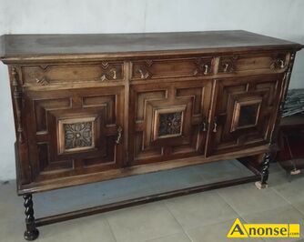 Anonse KOMODA, Sprzedam komod� antyczn� drewnian� stylow�, drzwiczki rze�bione niepowtarzalny wz�r w bardzo dobrym stanie. Sprzeda� mo�e by� na fak