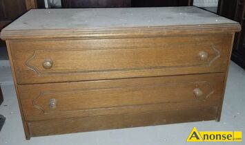 Anonse KOMODA, sprzedam komod� drewnian� z szufladami, antyczn�, niepowtarzalny wz�r w bardzo dobrym stanie. Sprzeda� mo�e by� na faktur�. cena do