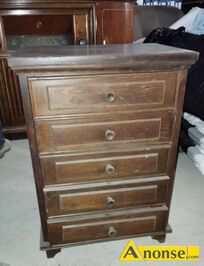 Anonse KOMODA, Sprzedam komod� drewnian� z szufladami, antyczn�, niepowtarzalny wz�r. Sprzeda� mo�e by� na faktur�. Cena do negocjacji., stan bardz