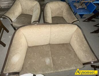 Anonse SOFA + FOTELE, kolor be�, Sprzedam sof� + 2 fotele tapicerowane welurowe w dobrym stanie, niepowtarzalny wz�r. Sprzeda� mo�e by� na faktur�.