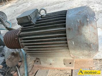 Anonse SILNIK, Sprzedam silnik 15 kW, 1400 obrot�w, dwubiegowy 7,5 kW 730 obrot�w, stan bardzo dobry, c.1.200z�. OSINY