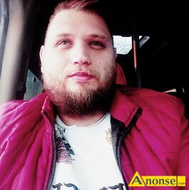 Anonse CH�OPAK, 25, Dzie� dobry witam mam na imi� Tomek mam 25 lat fajny mi�y ch�opak 176 cm wzrostu lekko puszysty poznam realn� pani� 40+ do . Sp