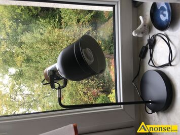 Anonse - LAMPKA NOCNA, lub na biurko jest możliwość ustawiania światła pod różnymi kątami., stan idealny, c.50zł. RADOM Anonse LAMPKA NOCNA, lub na biurko jest możliwość ustawiania światła pod różnymi kątami., stan idealny, c.50zł. RADOM