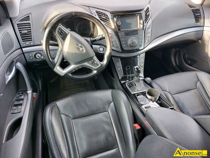 HYUNDAI  i40 Premium, 2015r., 2.000cm3, 177KM , benzyna, kombi, 105.000km, czarny, metalik,bezpiecz - image 2 - anonse.com